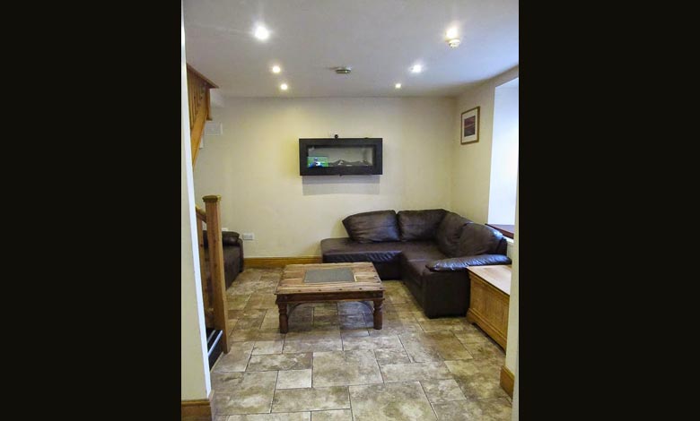 Slideshow Image 4